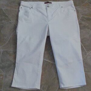 Womens IZOD, White Denim, "Just Right Crop" Pants / Jeans - Sz. 18W